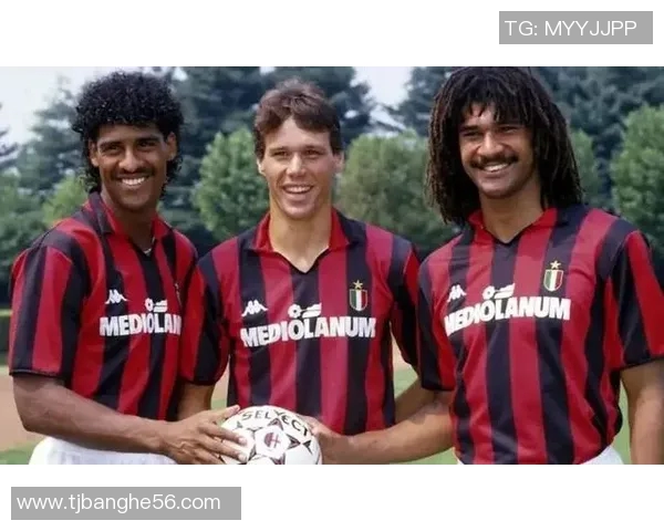 足球传奇范巴斯滕的艺术魅力与挂画收藏价值探讨